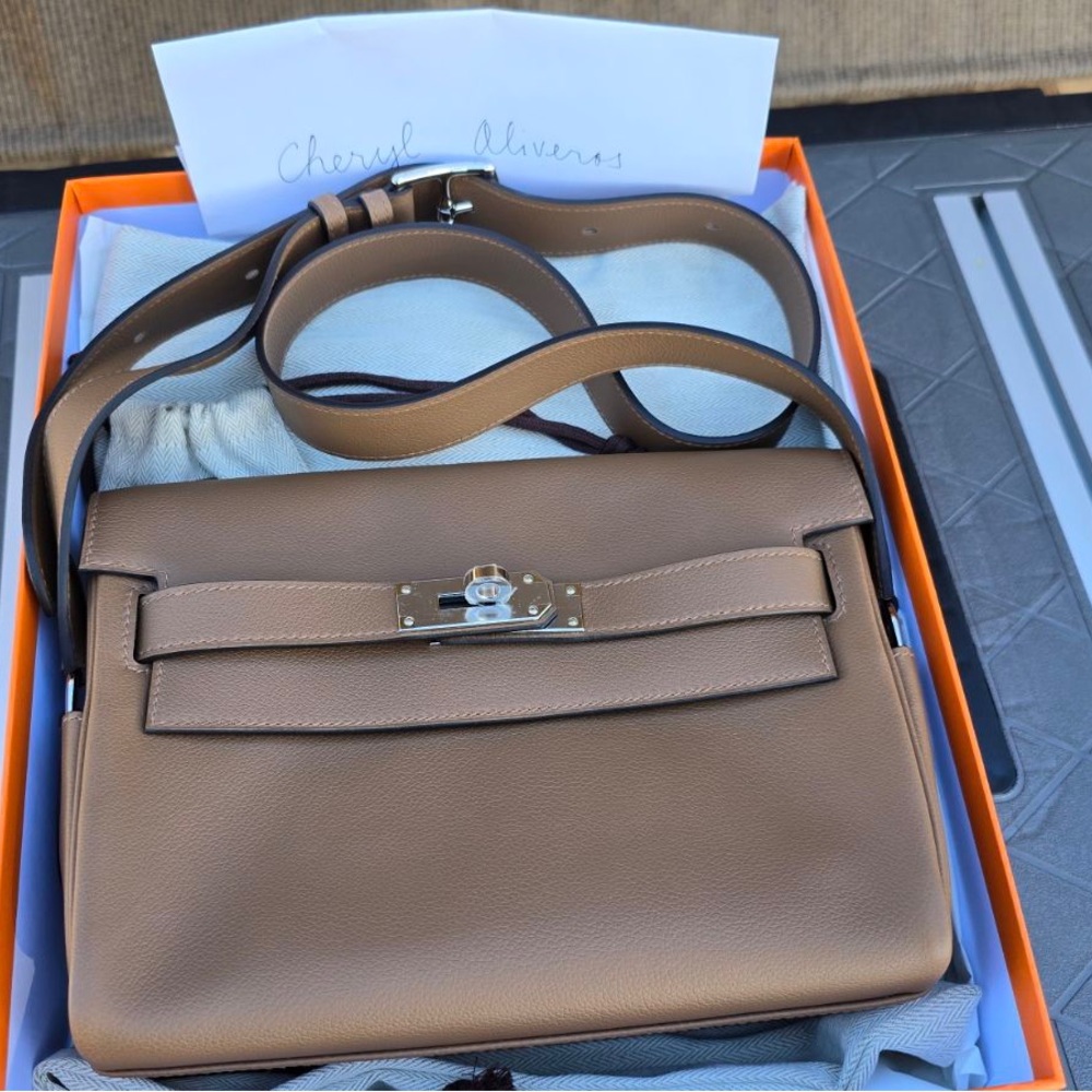 Brand new Kelly Messenger PM